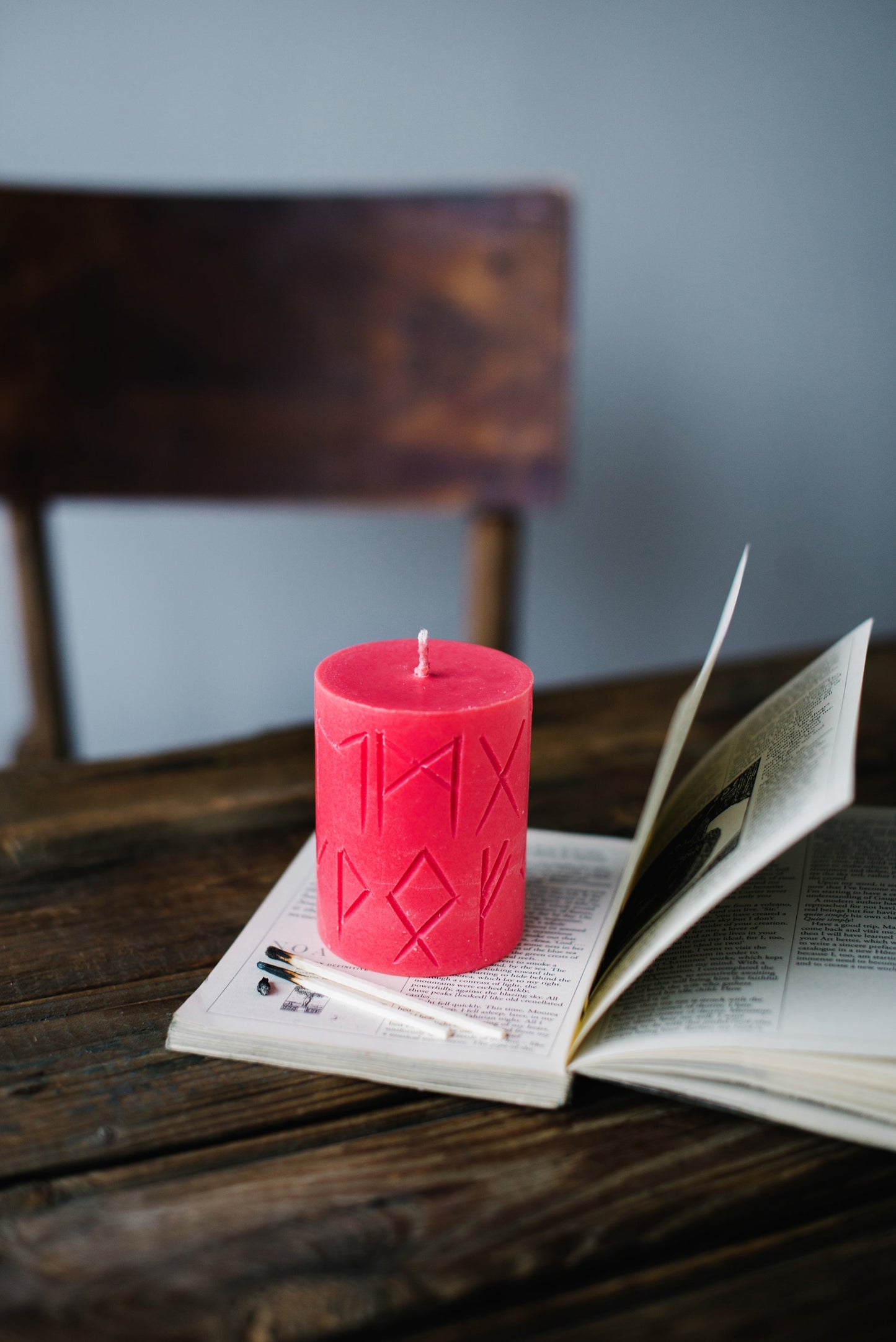 Rune Candle FREYA – Mystical Scented Candle for Relaxation & Ambiance Smells Like Spells