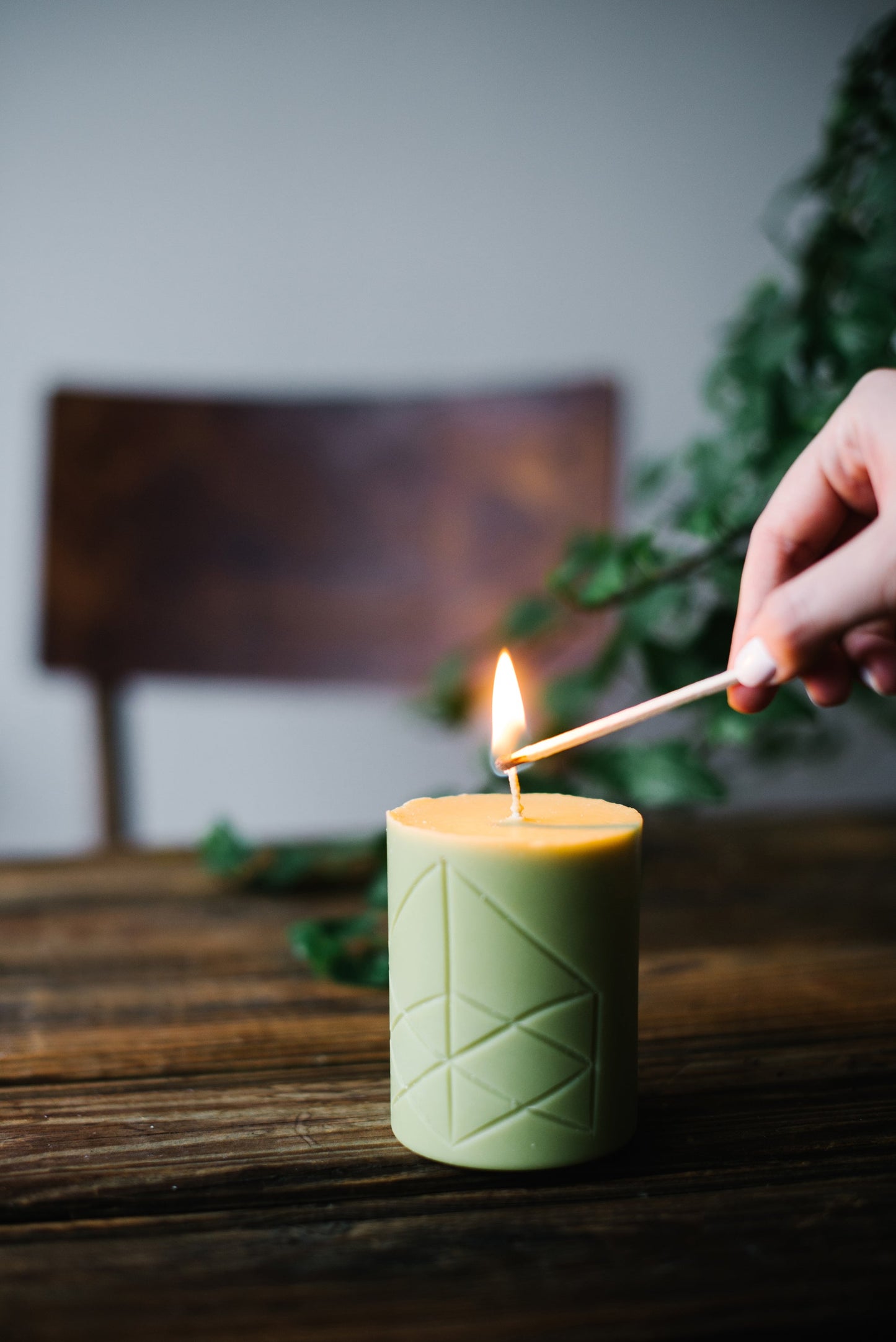 Rune Candle FREYR – Norse Prosperity Ritual with Patchouli & Myrrh Smells Like Spells